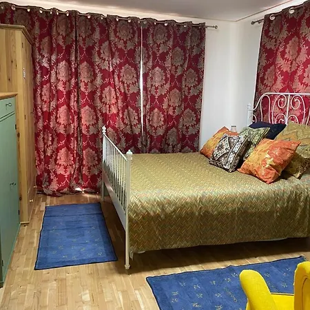 Casa De Sub Magura Guest house Simeria