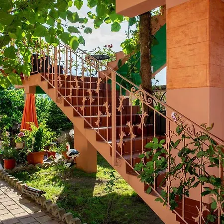 Casa De Sub Magura *