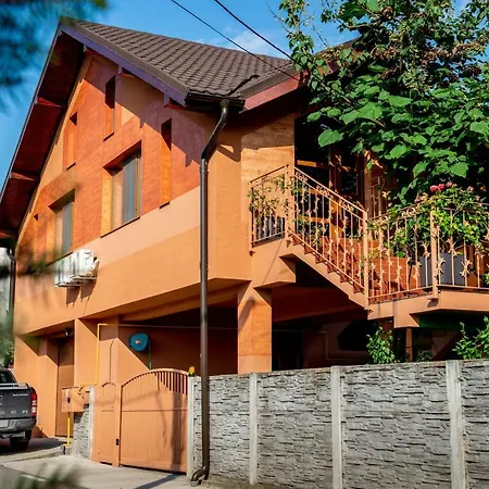 Guest house Casa De Sub Magura Simeria