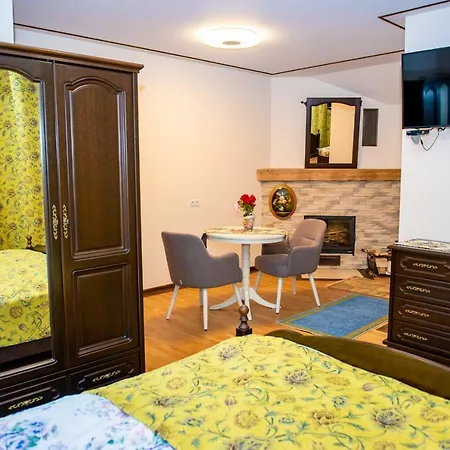 Casa De Sub Magura Guest house Simeria